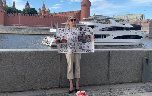 В РФ заочно осудили экс-редактора Первого канала "за фейки об армии"