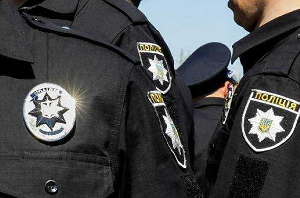 Три школярки побили другокласника ногами у пах: дитину госпіталізували з травмами