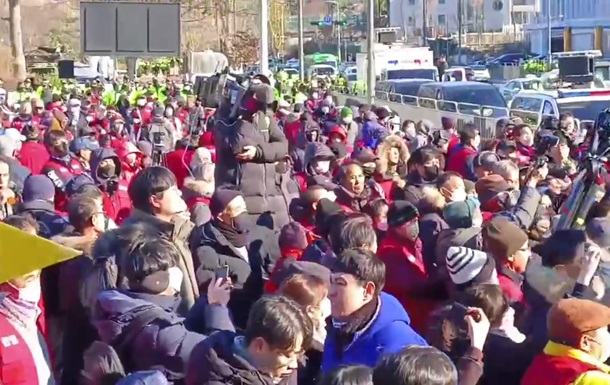 В Сеуле фермеры протестовали против запрета на собачатину