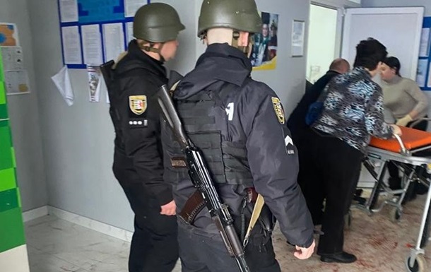 На Закарпатье депутат подорвал гранаты, есть жертвы