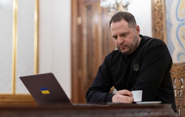 Ермак провел переговоры с главой МИД Венгрии