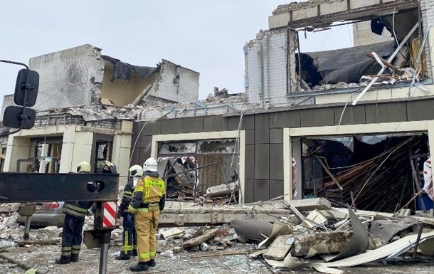 Во временно оккупированном Лисичанске прилет во время собрания коллаборационистов
