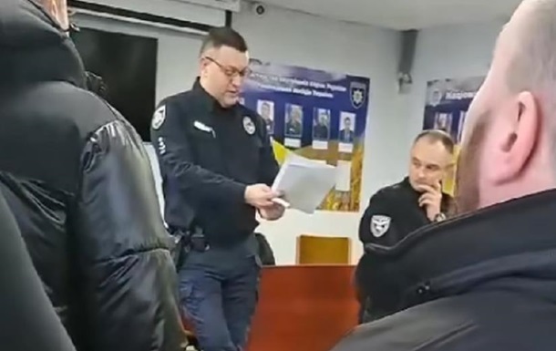 Полицейские из Днепропетровской области отказываются идти на фронт