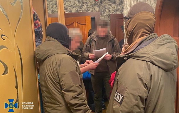Правоохранители задержали чиновника Верховного суда