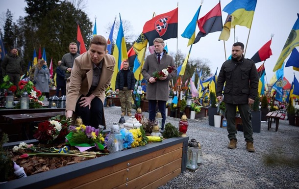 Премьер Дании приехала с визитом в Украину