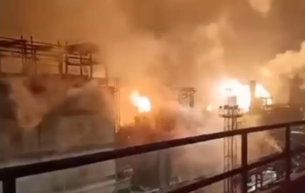 В Липецке масштабный "хлопок" на Новолипецком металлургическом комбинате.