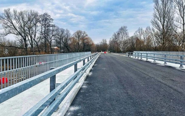 В Киевской области отстроили разрушенный во время оккупации мост