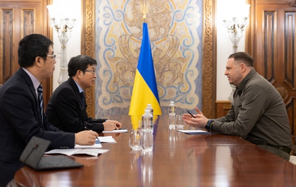 Ермак провел встречу с послом Китая в Украине