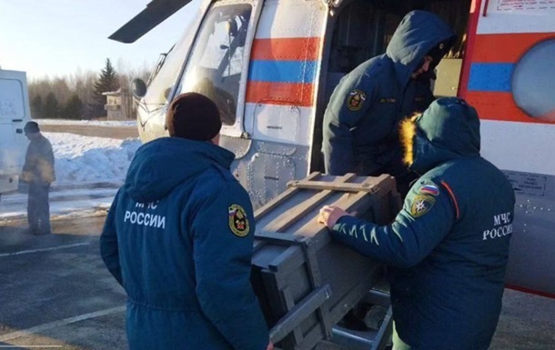 В РФ под завалами породы в руднике заблокировано 13 горняков