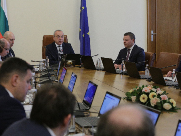 Болгария временно запрещает импорт продуктов питания из Украины
