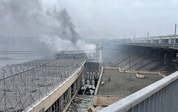 В Украине без электричества 700 тысяч потребителей