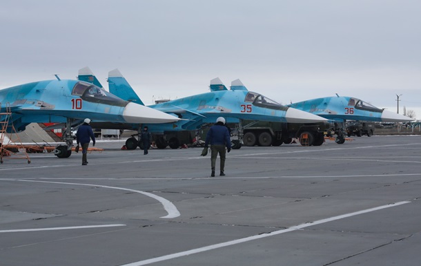 В Ростовской области РФ прозвучала серия взрывов в районе аэродрома