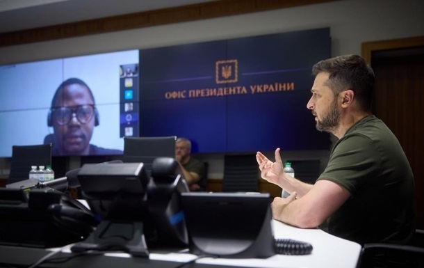 СМИ узнали о возможном визите Зеленского в ЮАР