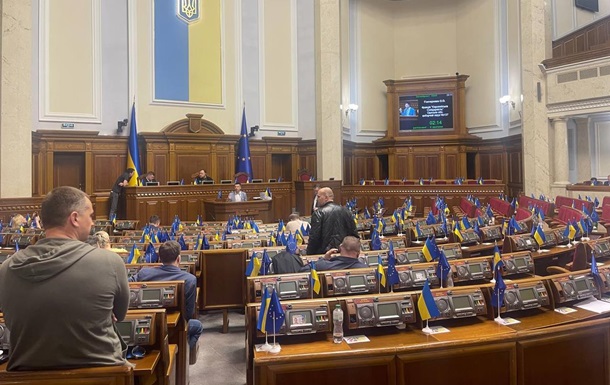 Нардепы ночью завершили рассмотрение правок к закону о мобилизации