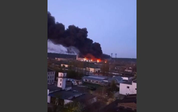 В Украинке под Киевом горит Трипольская ТЭС