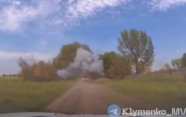В Волчанске россияне ударили по автомобилю полиции, есть погибший