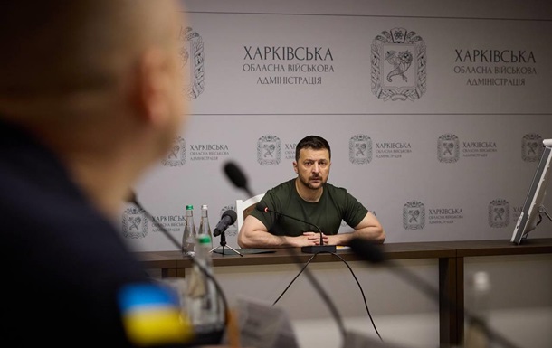 Зеленский прибыл в Харьков и провел совещание
