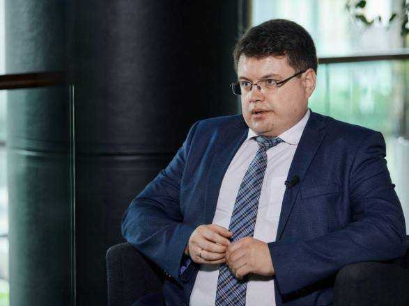 Експерт розповів, у чому краще зберігати заощадження