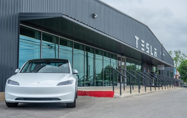 Tesla отзовет более 125 тысяч электромобилей