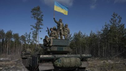 Еще плюс 670 оккупантов и четыре танка: Генштаб обновил данные о потерях врага