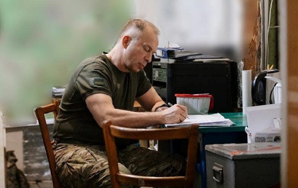 Сырский объяснил активизацию врага на фронте