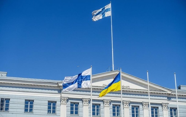 Финляндия выделила новый пакет оружия Украине