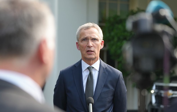 Столтенберг ожидает, что Орбан расскажет Альянсу о поездке в РФ