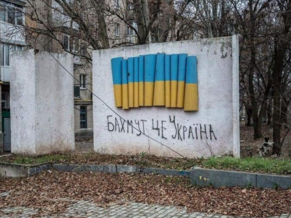 Самый ожесточенный участок фронта: на Бахмуте за сутки произошел 281 обстрел украинских позиций и 43 боевых столкновения