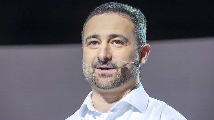 Глава "Укрпошты"  похвастался зарплатой в 836 000 гривен и отругал "дешевых менеджеров"