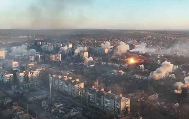Россияне начали обходить Угледар с флангов