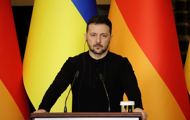 Зеленский анонсировал новые кадровые изменения в армии