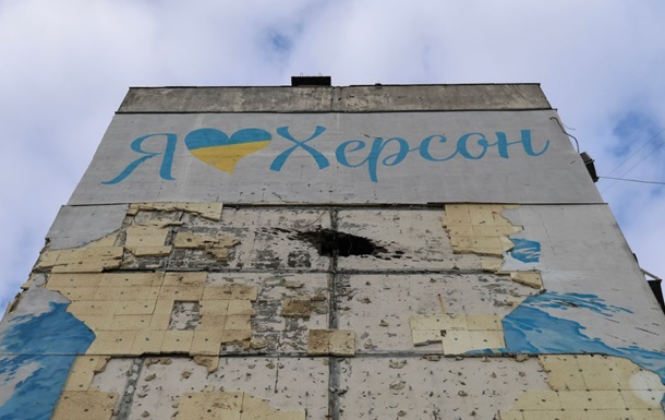 Россияне выпустили по Херсону тысячу снарядов