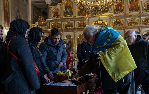 В Одессе попрощались с убитым Демьяном Ганулом