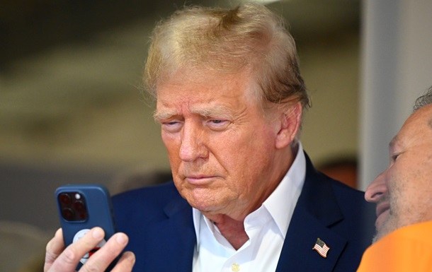 Трампа предостерегают от звонка Путину
