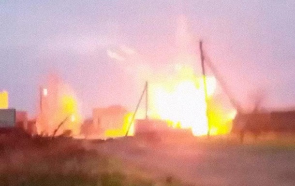 В Мелитополе подорвали броневик с "кадыровцами"