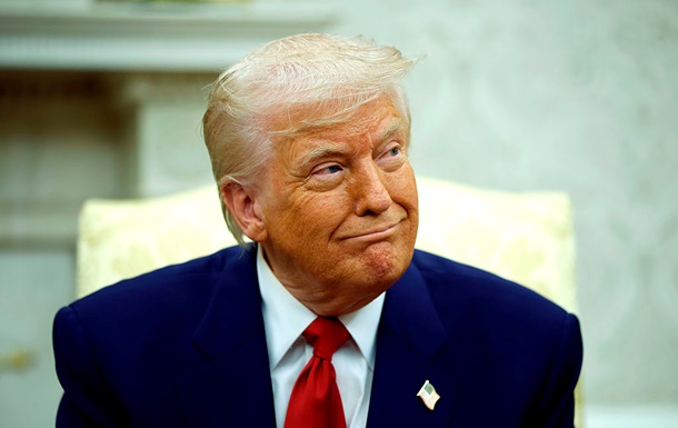 Трампа заподозрили в незаконном обогащении на заявлениях о тарифах