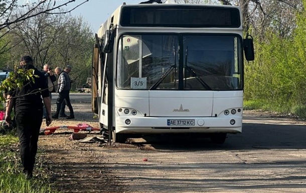 Россияне атаковали автобус в Марганце: много жертв