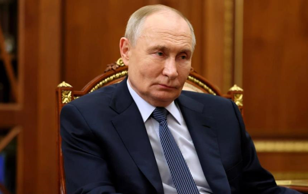 В России начали продавать свечи "с запахом Путина"
