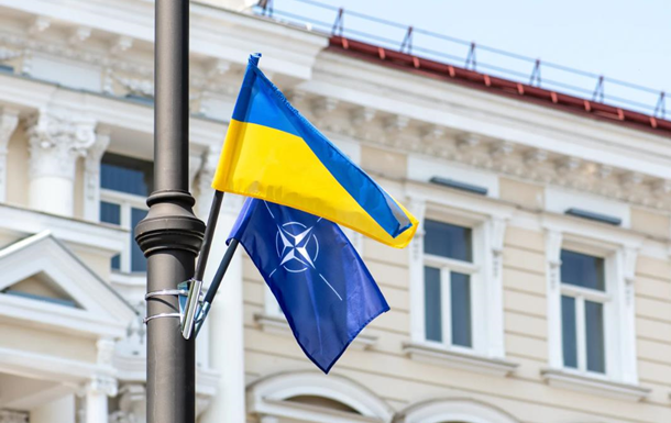НАТО защитает помощь Украине к 5% оборонных расходов