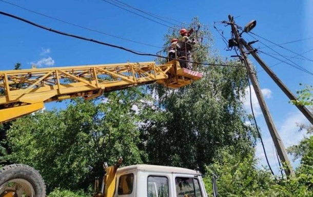 В Украине отключения затронули девять областей