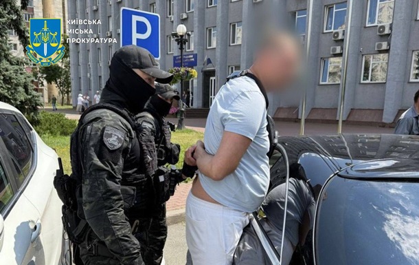 В Киеве раскрыли схему "помощи" уклонистам