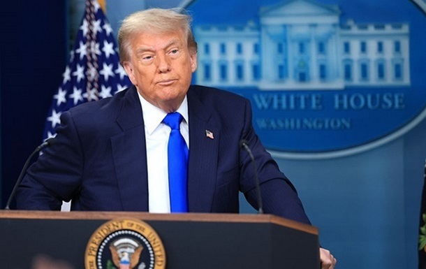 Трамп анонсировал 100% пошлины на импорт чипов