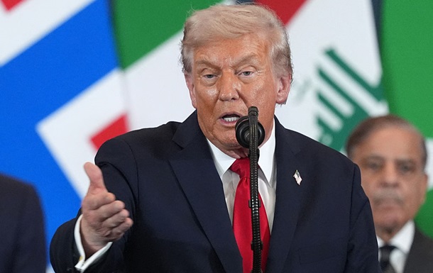 Трамп назвал свою фотографию на обложке Time "худшей в истории"
