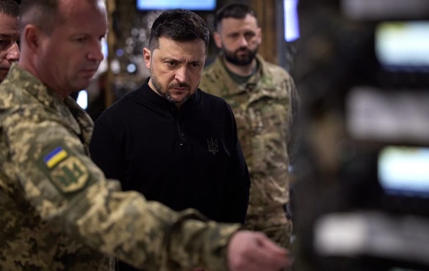 Зеленский прибыл на фронт в Запорожской области