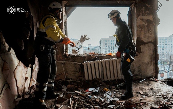 В Киеве снова увеличилось число жертв атаки РФ