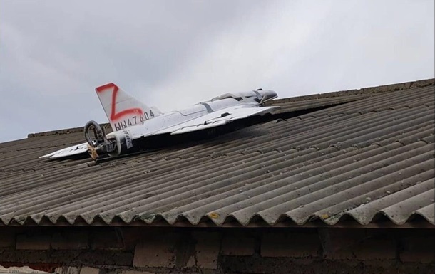 Во время атаки РФ на Молдову залетели шесть дронов, один упал на дом