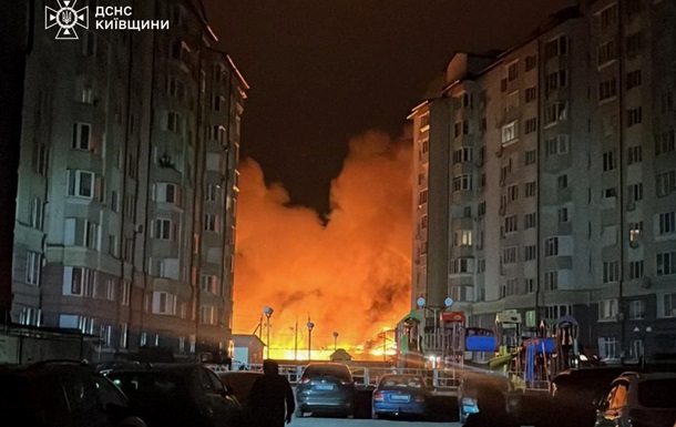 ГСЧС показала последствия удара по Киевщине