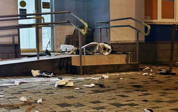 Над Одессой сильное огненное сияние: РФ атакует БПЛА