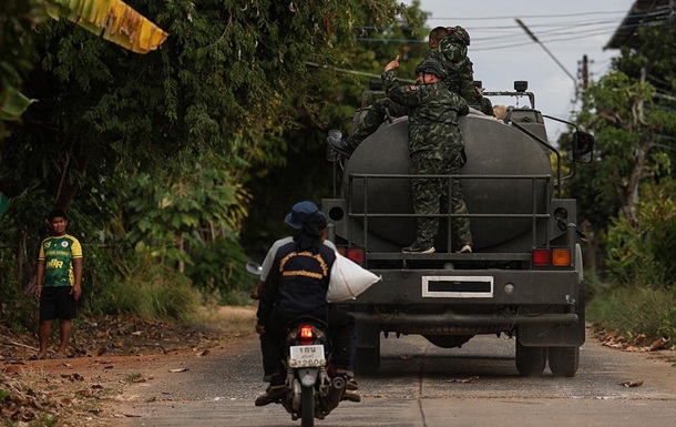 Таиланд и Камбоджа начали переговоры о прекращении огня
