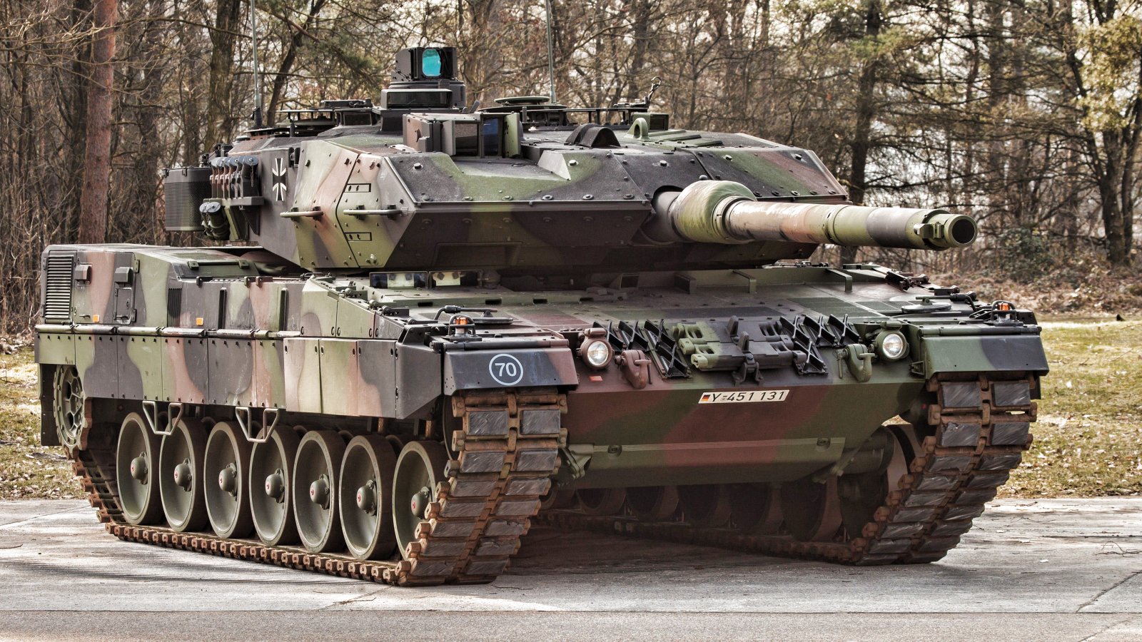 Моравецкий: Польша может передать танки Leopard ВСУ не ожидая решения Германии